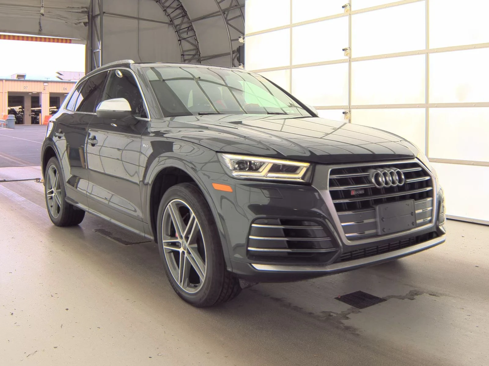 Audi SQ5 PREMIUM PLUS* MATRIX* PANO* ALCANTARA* KEYLESS | Mobile.bg   3