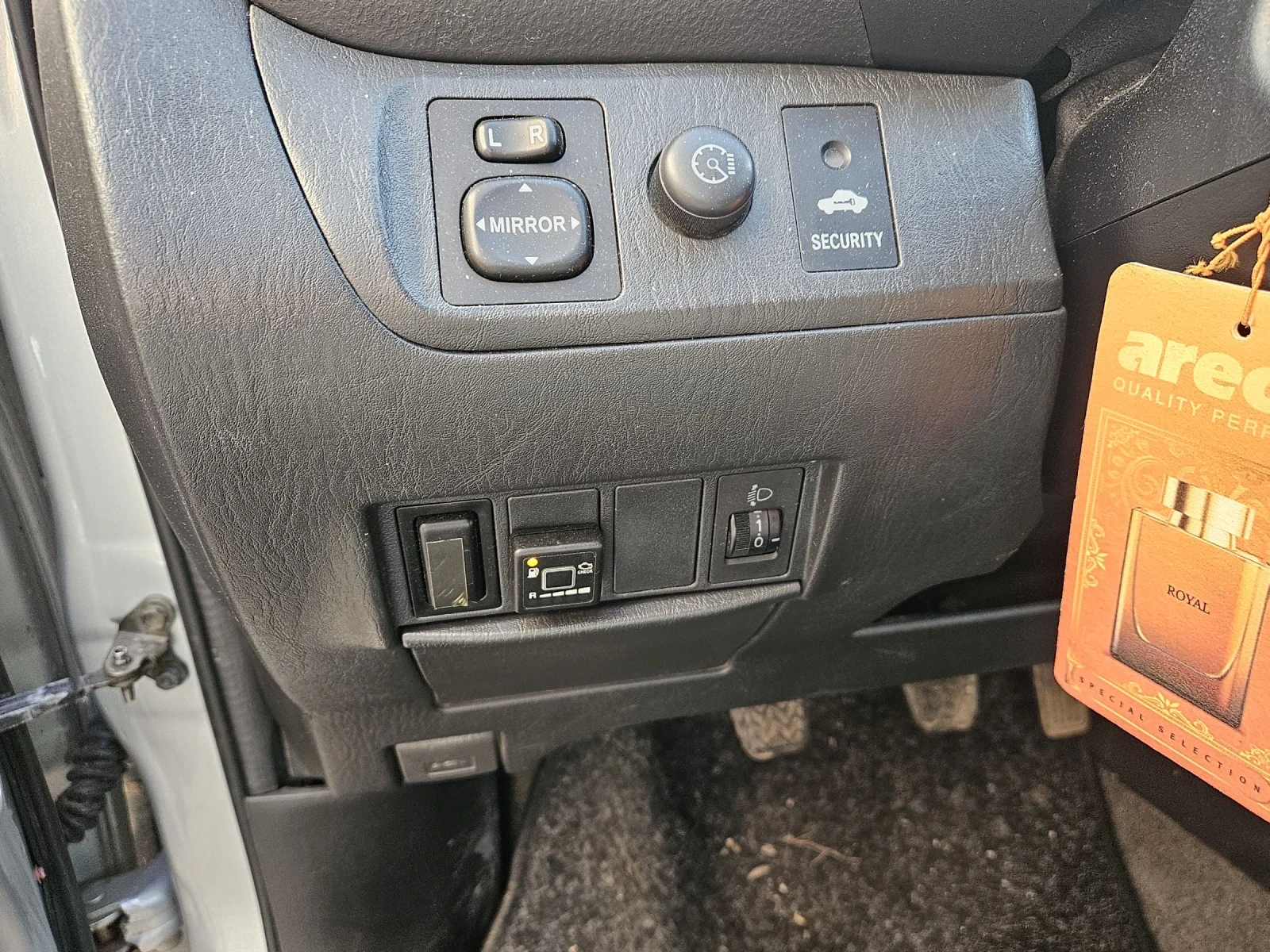 Toyota Rav4 2.0 150 коня 4x4 газ с регистрация всичко платено, снимка 7 - Автомобили и джипове - 53895593