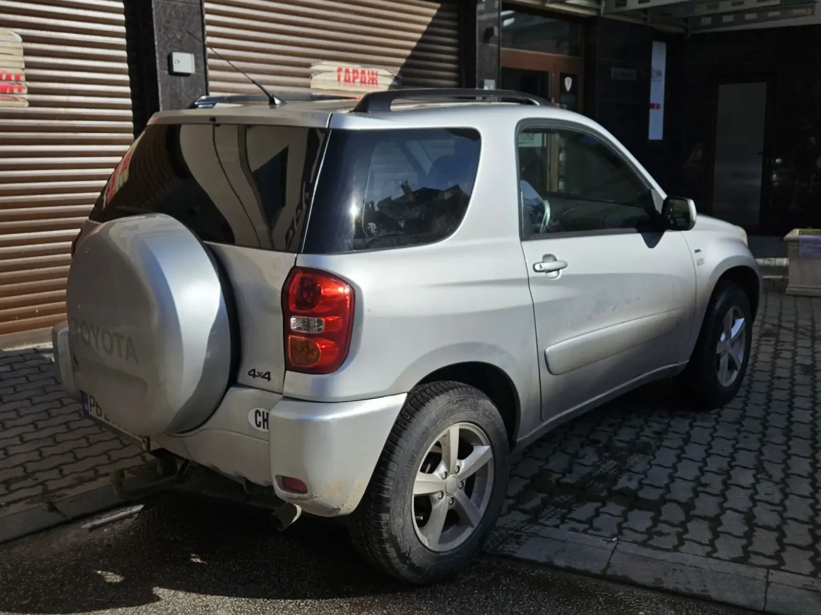 Toyota Rav4 2.0 150 коня 4x4 газ с регистрация всичко платено, снимка 4 - Автомобили и джипове - 53895593