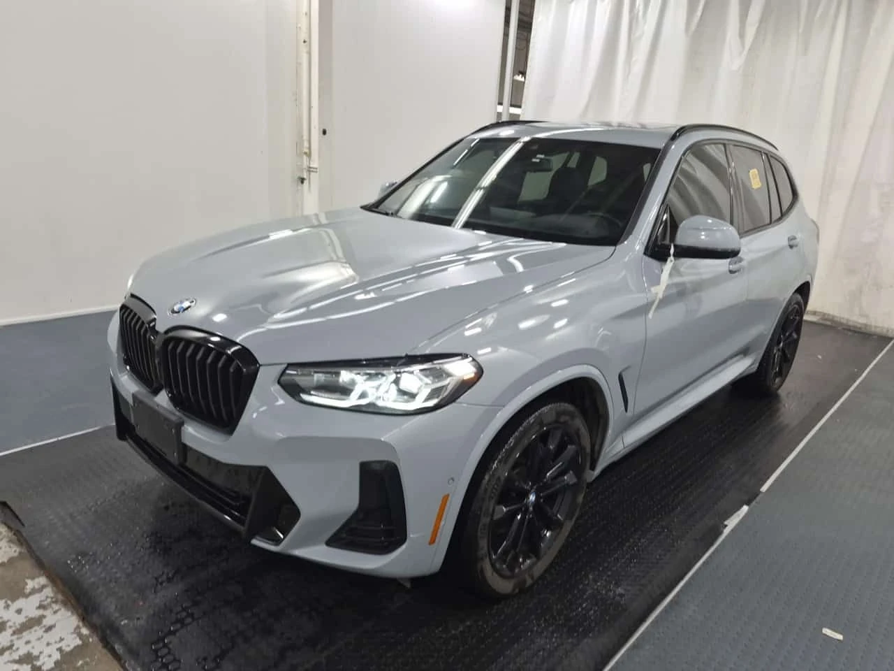 BMW X3 * XDRIVE30I * От BMW * 