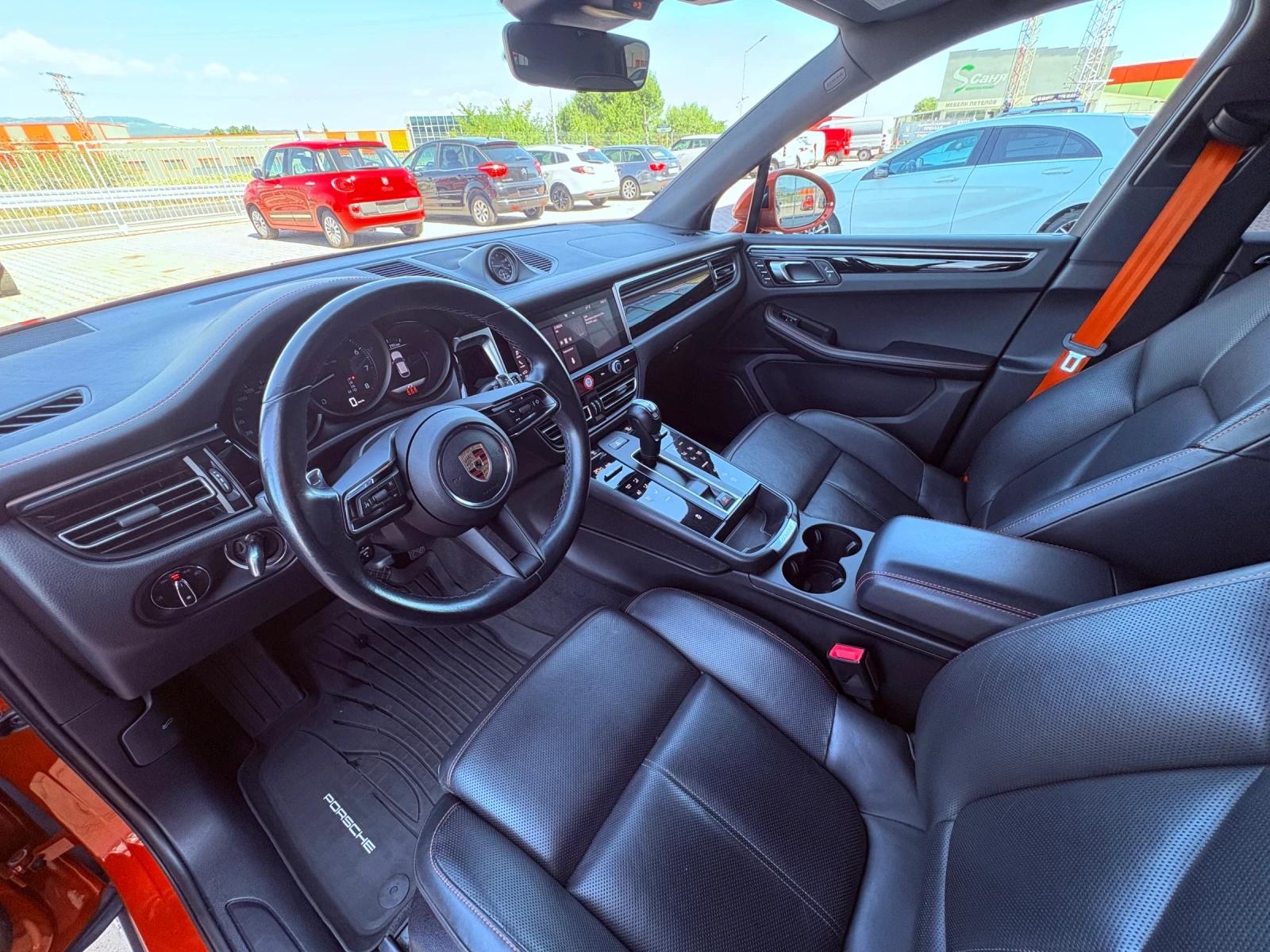 Porsche Macan PАNO| Distr | Car Play| Chrono| Гаранция, снимка 7 - Автомобили и джипове - 55681334