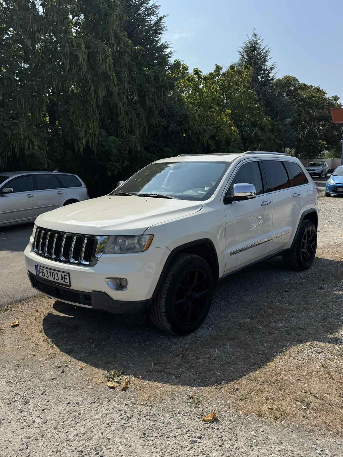 Jeep Grand cherokee 5.7-HEMI-ОБСЛУЖЕН