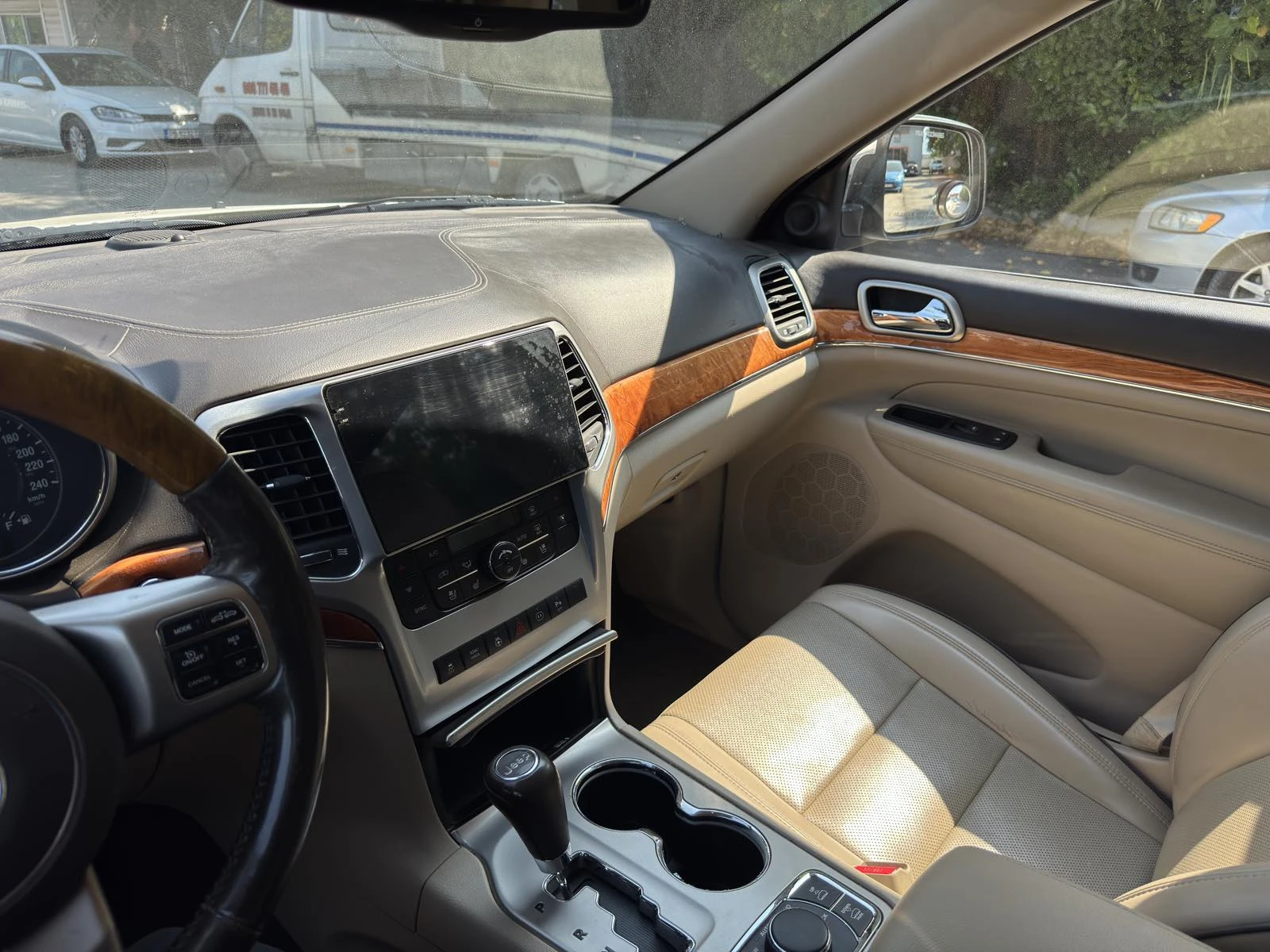 Jeep Grand cherokee 5.7-HEMI-ОБСЛУЖЕН, снимка 10 - Автомобили и джипове - 55768184