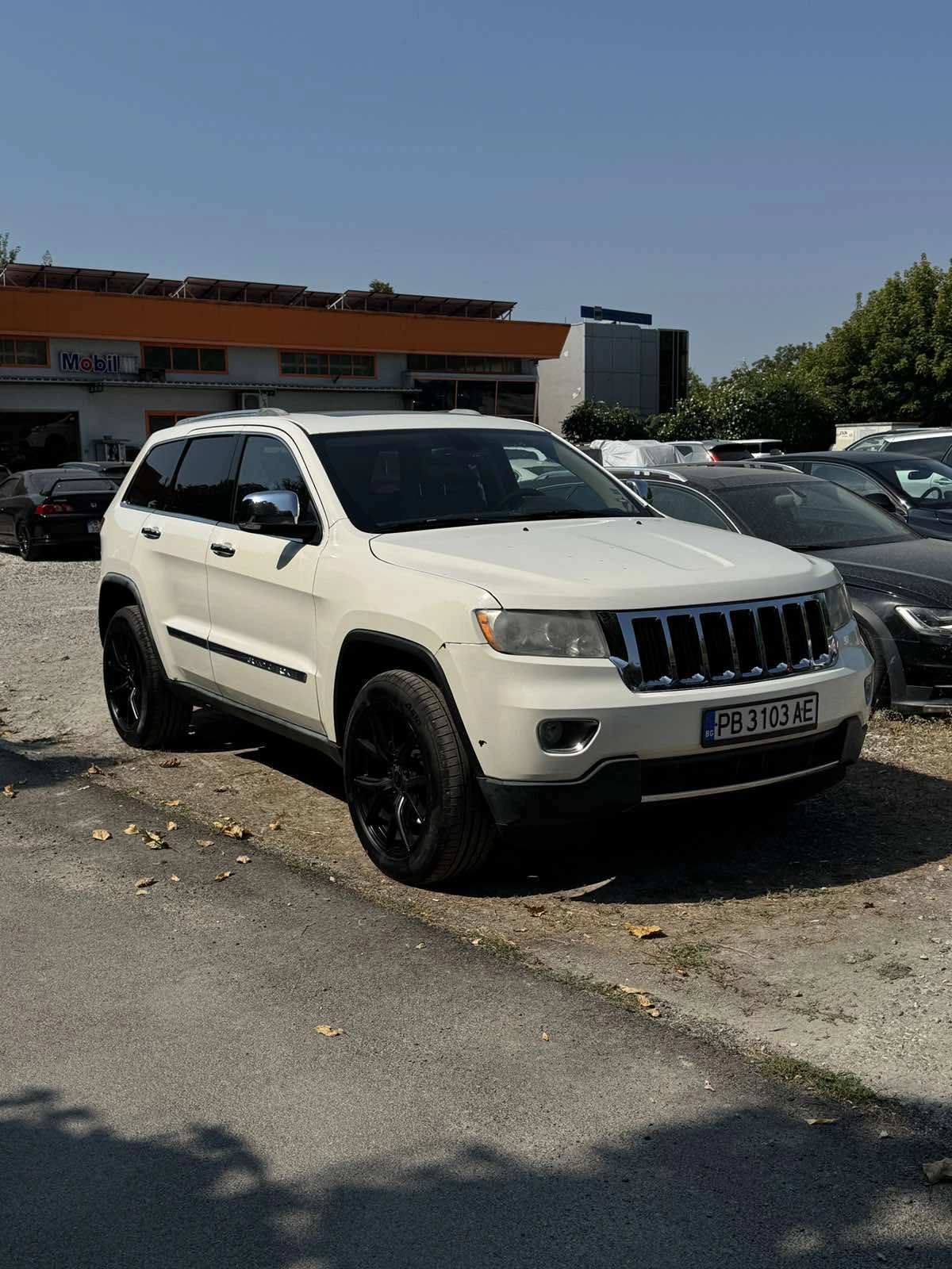 Jeep Grand cherokee 5.7-HEMI-ОБСЛУЖЕН, снимка 2 - Автомобили и джипове - 55768184