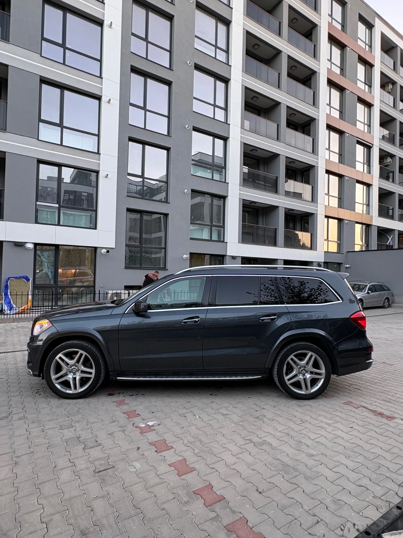 Mercedes-Benz GL 350, снимка 11 - Автомобили и джипове - 55993567