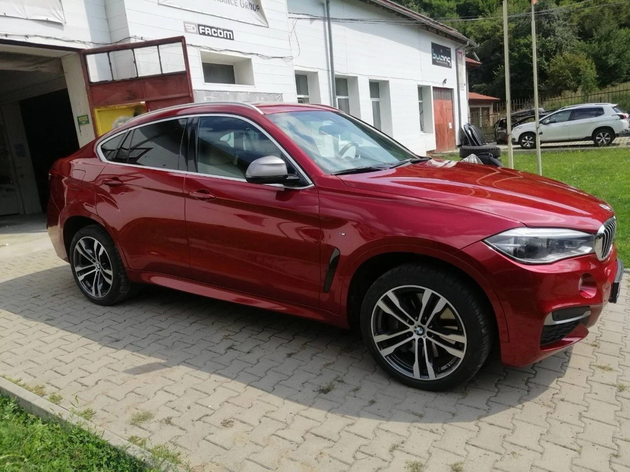 BMW X6 M50d* xDrive* Обслужена в М Кар за 20 000 лв!