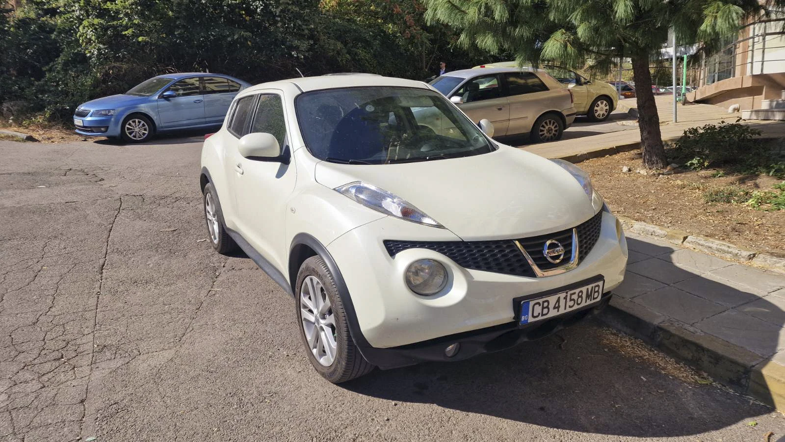 Nissan Juke, снимка 4 - Автомобили и джипове - 56271233