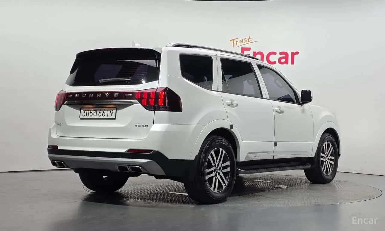 Kia Mohave PLATINUM * 4WD * 7 МЕСТЕН * ЦЕНА ДО БГ * , снимка 2 - Автомобили и джипове - 56352000