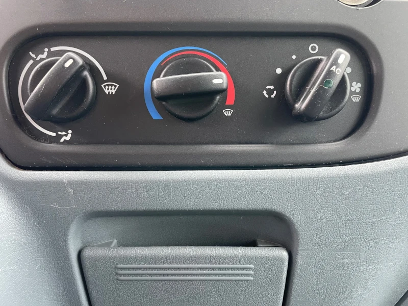 Ford Transit 2.2 CDTi /MAXI/ КЛИМАТИК/АВТОПИЛОТ, снимка 12 - Бусове и автобуси - 53467928