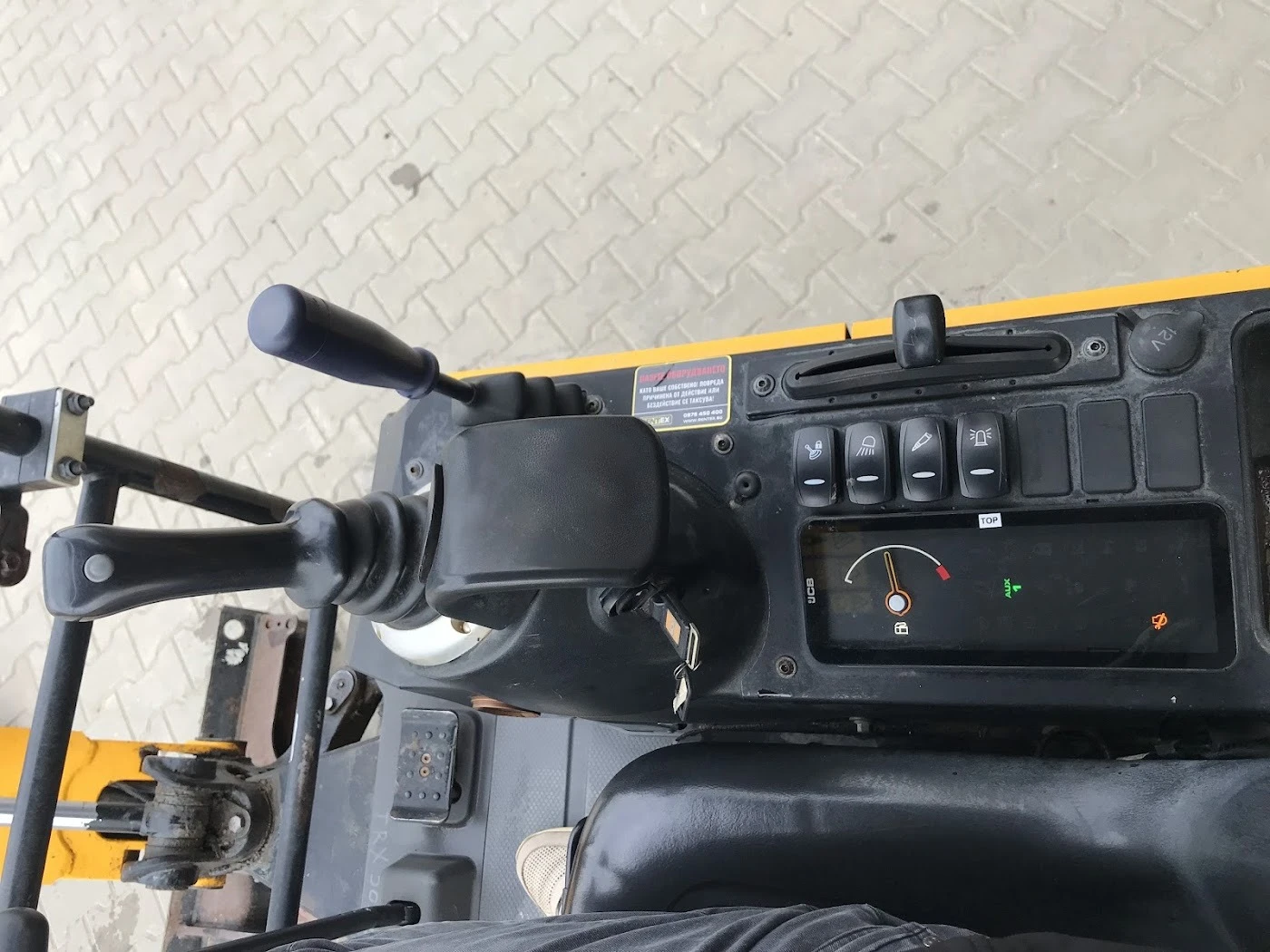  JCB 15C-1 1500. | Mobile.bg   12