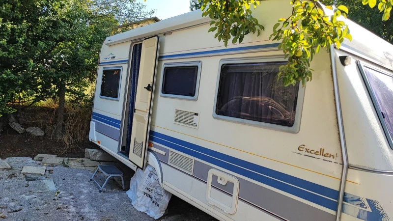 Каравана Hobby Excellent , снимка 3 - Каравани и кемпери - 51362158