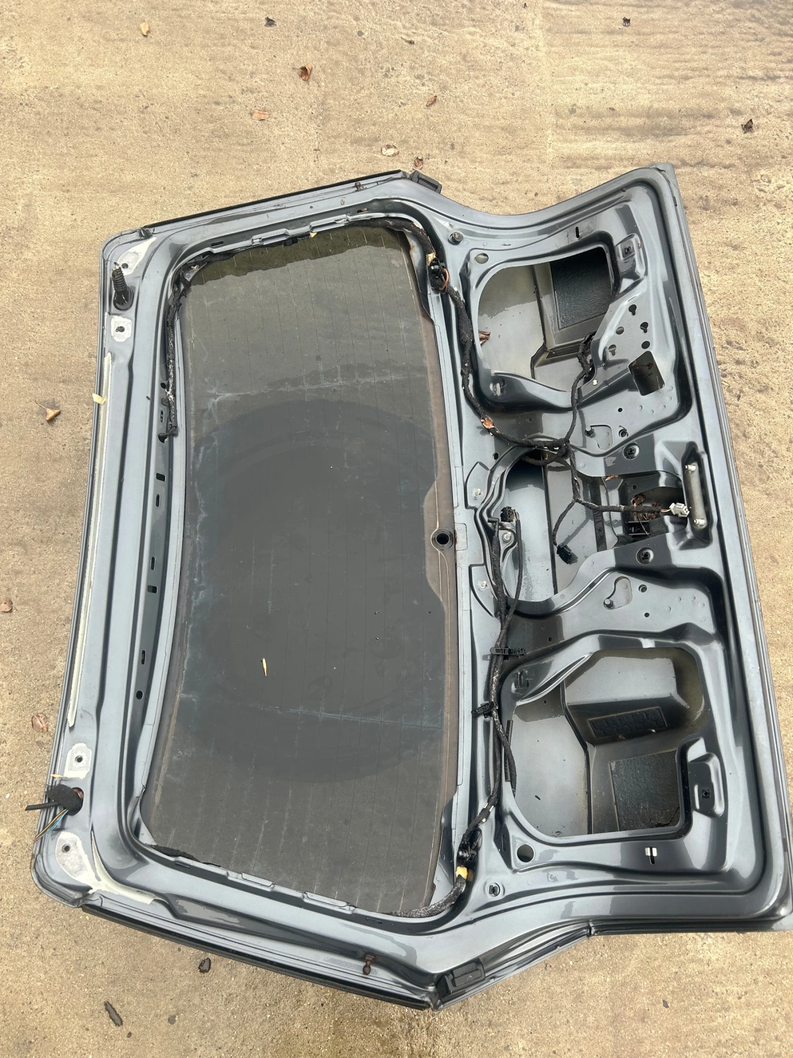 4 B6  -    | Mobile.bg   4