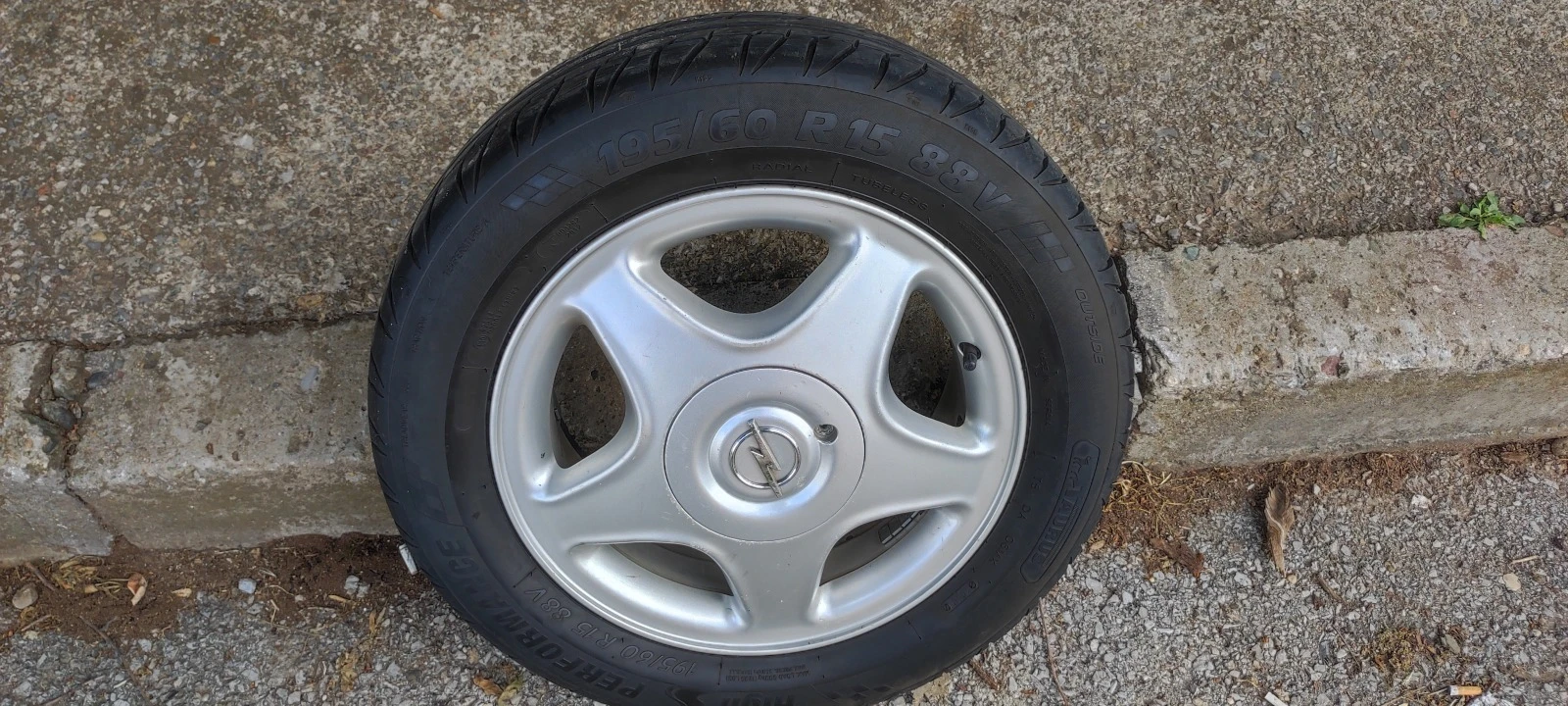    195/60R15 | Mobile.bg   1