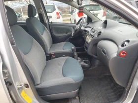 Toyota Yaris КАТО НОВА, снимка 13