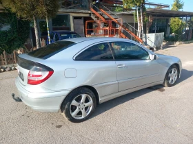 Mercedes-Benz C 180 6 скорости , снимка 3