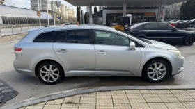 Toyota Avensis 2.2D4D!KEYLESS!НАВИГАЦИЯ!АВТОПИЛОТ!CLIMATRONIC!TOP - 4999 € / 9777.19 лв. - 23476958 3