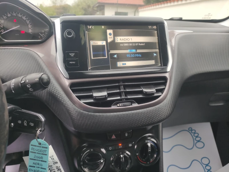 Peugeot 2008 1, 2като нов  142000km, снимка 8 - Автомобили и джипове - 52620947