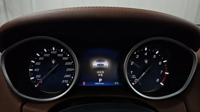 Maserati Ghibli 3.0, снимка 7 - Автомобили и джипове - 52443743