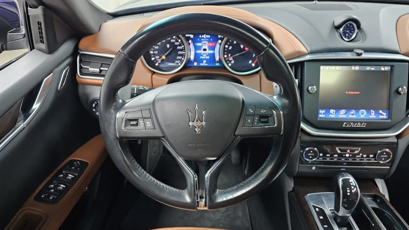 Maserati Ghibli 3.0, снимка 12 - Автомобили и джипове - 52443743