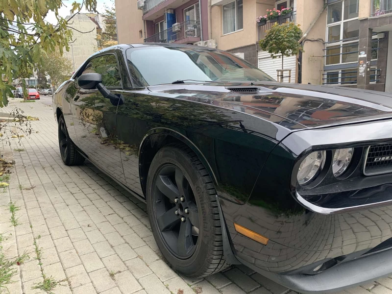 Dodge Challenger, снимка 4 - Автомобили и джипове - 52529405