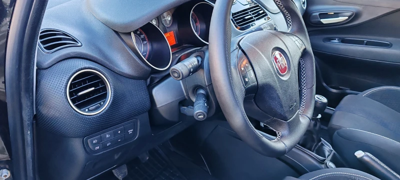 Fiat Punto 1.4 6sk. EVO TOП!, снимка 12 - Автомобили и джипове - 52819721