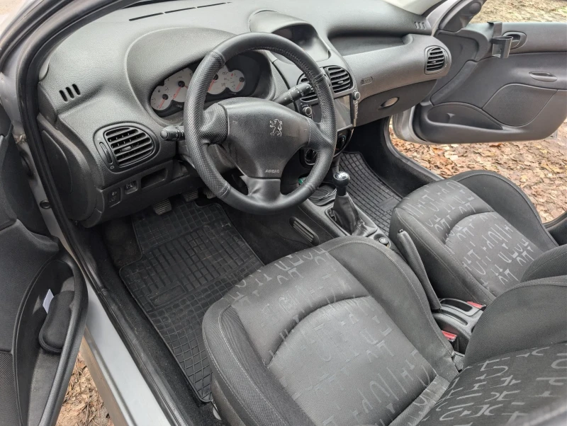 Peugeot 206, снимка 12 - Автомобили и джипове - 52691470