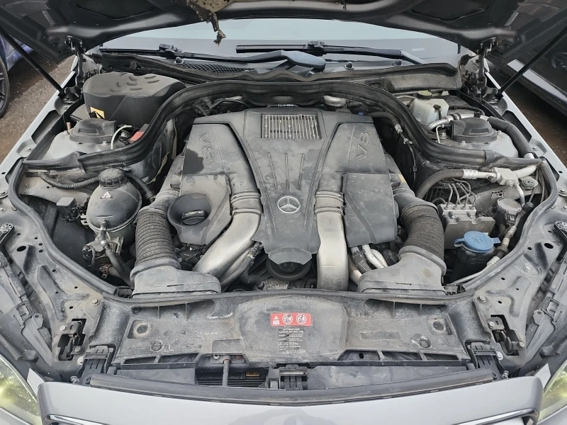 Mercedes-Benz E 500 E550* * AMG* * 4MATIC* * CARFAX* * АВТО КРЕДИТ* * , снимка 10 - Автомобили и джипове - 53163338