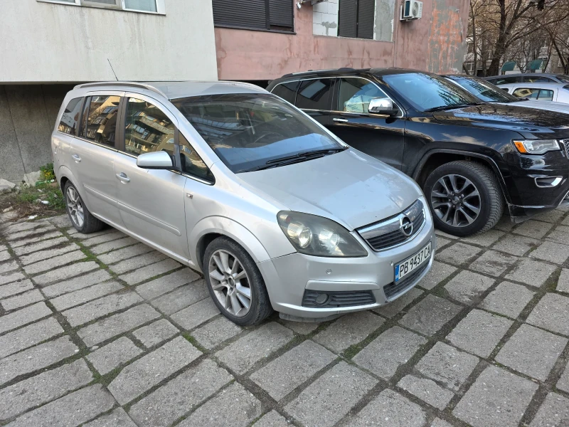 Opel Zafira Автоматик 7 места, снимка 9 - Автомобили и джипове - 53254284