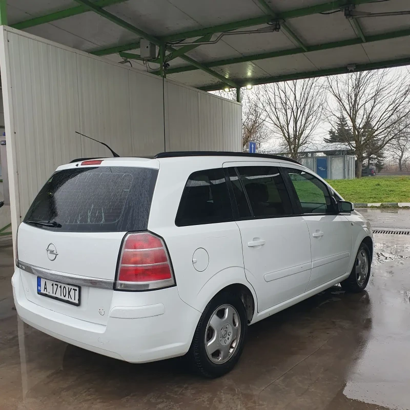 Opel Zafira 1.6 16V Газ/Бензин, снимка 4 - Автомобили и джипове - 53276544