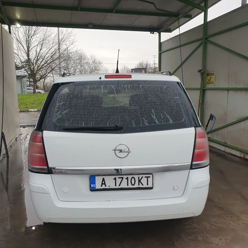 Opel Zafira 1.6 16V Газ/Бензин, снимка 3 - Автомобили и джипове - 53276544