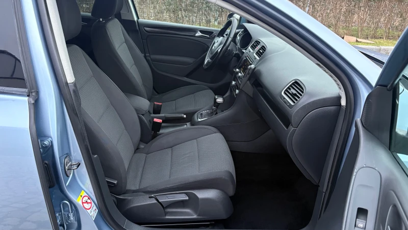 VW Golf 1.4i NAVI, снимка 14 - Автомобили и джипове - 53484648