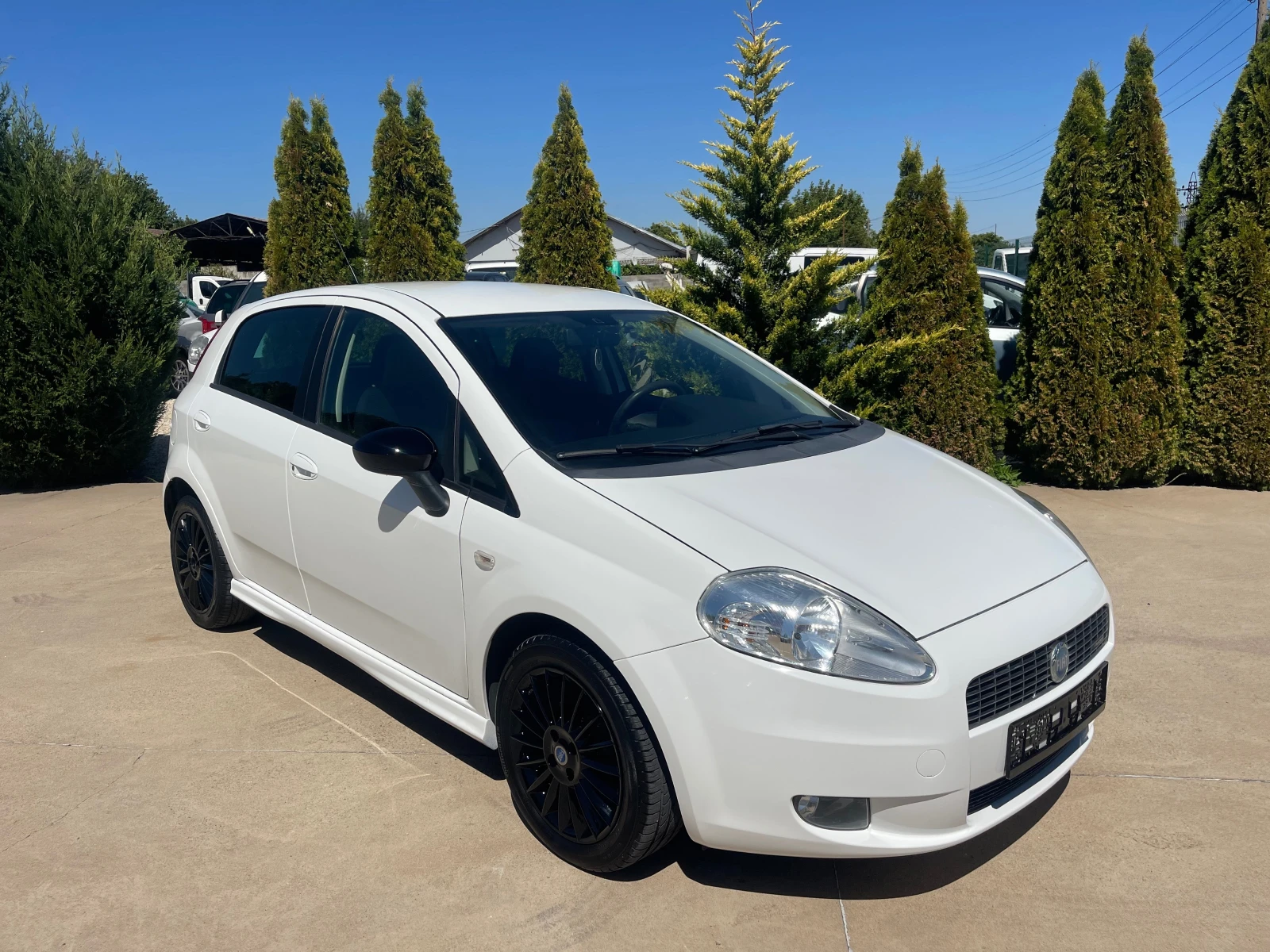 Fiat Punto 1.4 6скорости - изображение 7