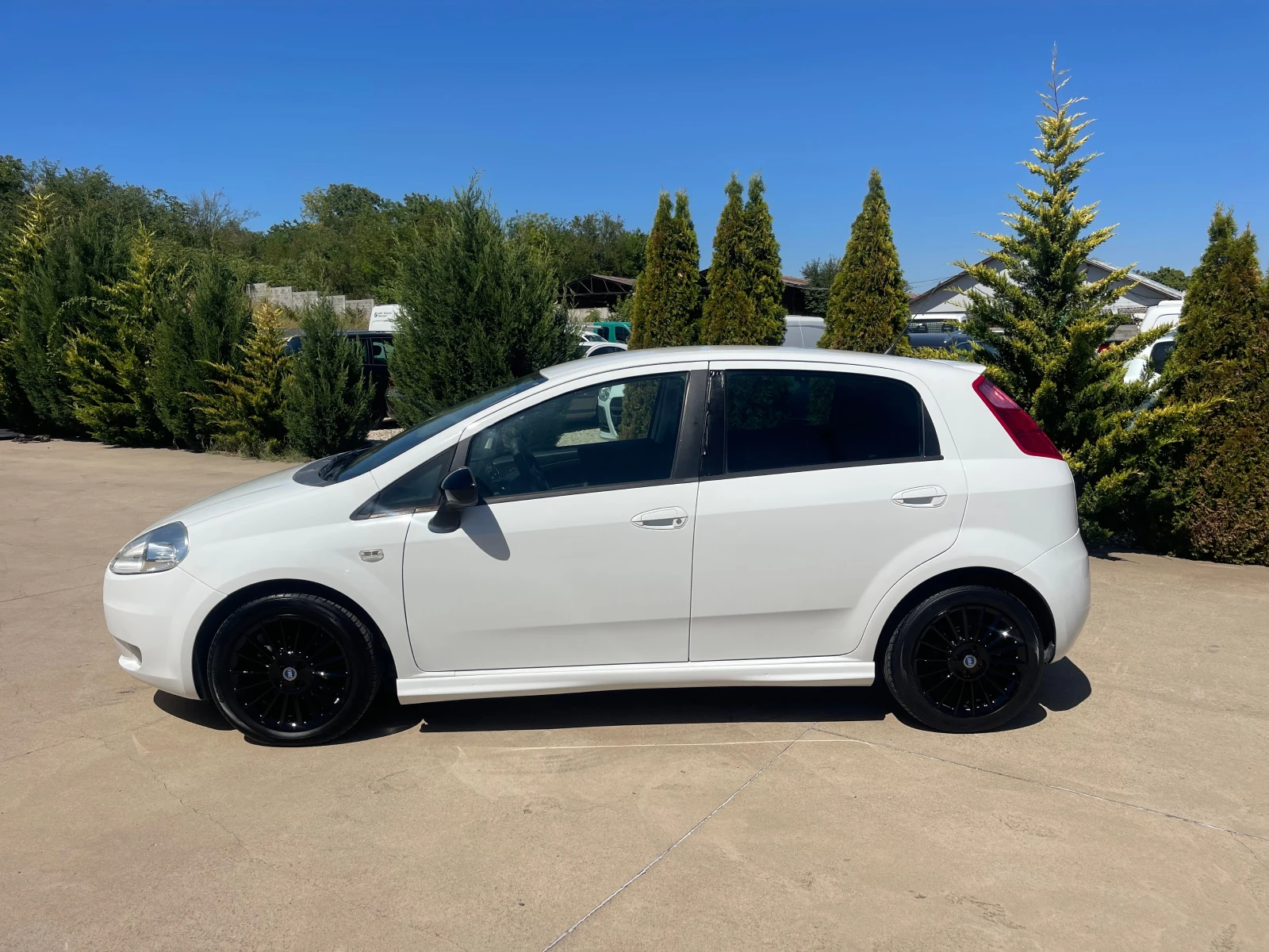 Fiat Punto 1.4 6скорости - изображение 3