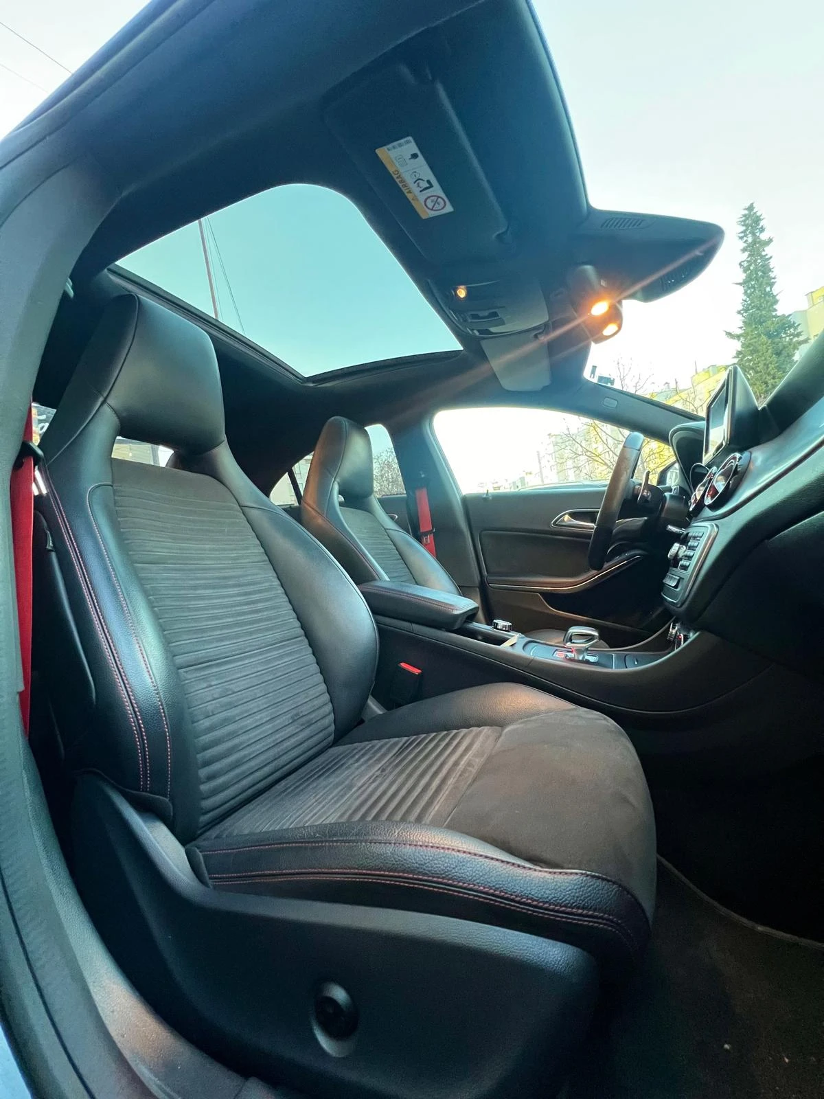 Mercedes-Benz CLA 45 AMG CLA 45 AMG 4MAT?C Edition1 HarmanKardon&Logic7 - изображение 9