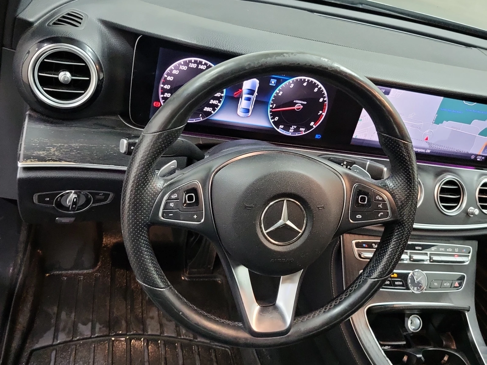 Mercedes-Benz E 300 * 4MATIC* МЪРТВА ТОЧКА* CARFAX АВТОКРЕДИТ - изображение 9