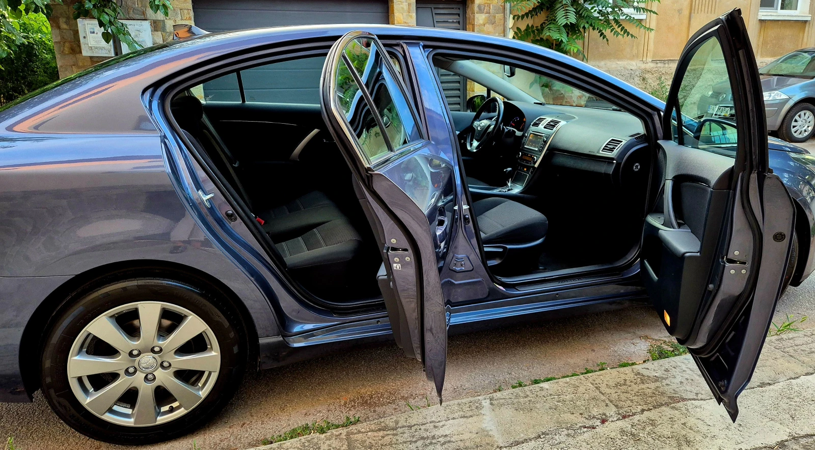 Toyota Avensis 2.2d-EDITION-FACELIFT-avtomat- navi-veriga-japan  | Mobile.bg   13