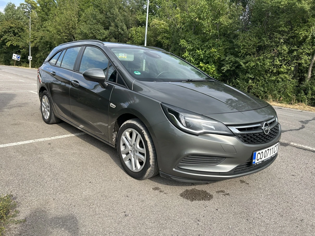 Opel Astra Sports Tourer - изображение 3