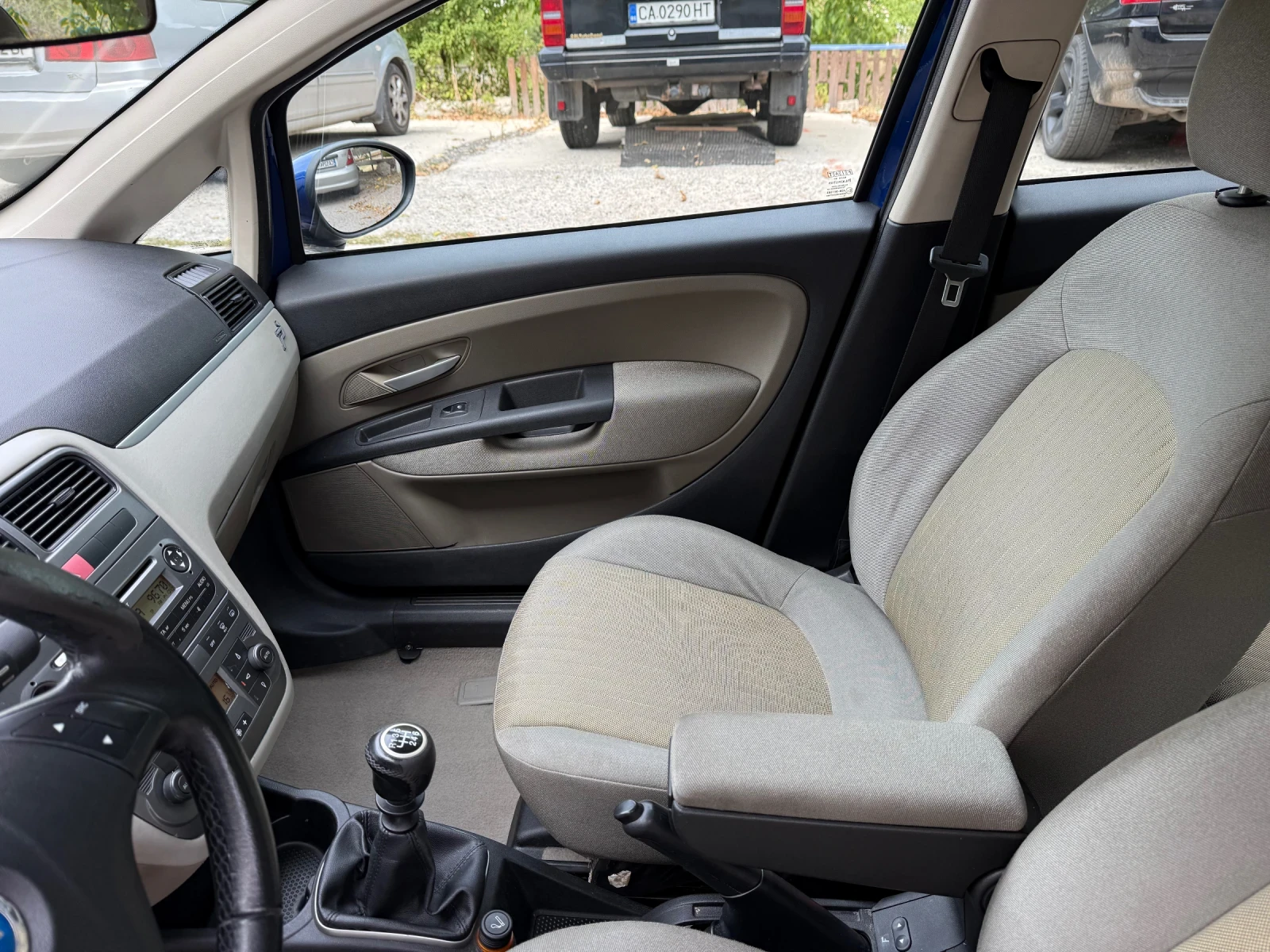 Fiat Punto 1.3 multijet Grande Punto напълно обслужена  - изображение 10