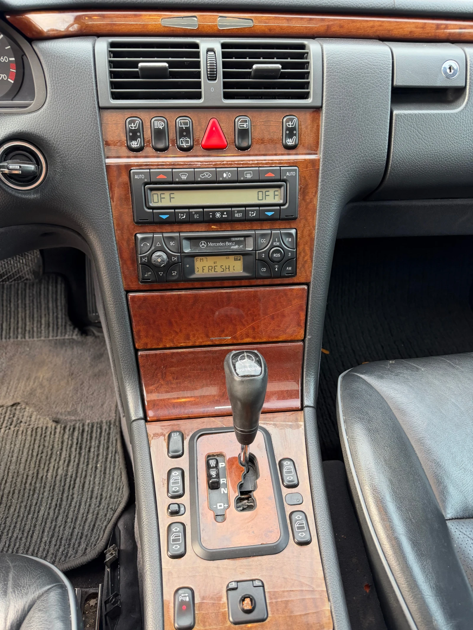 Mercedes-Benz E 240 W210 AVANGADRE / | Mobile.bg   10