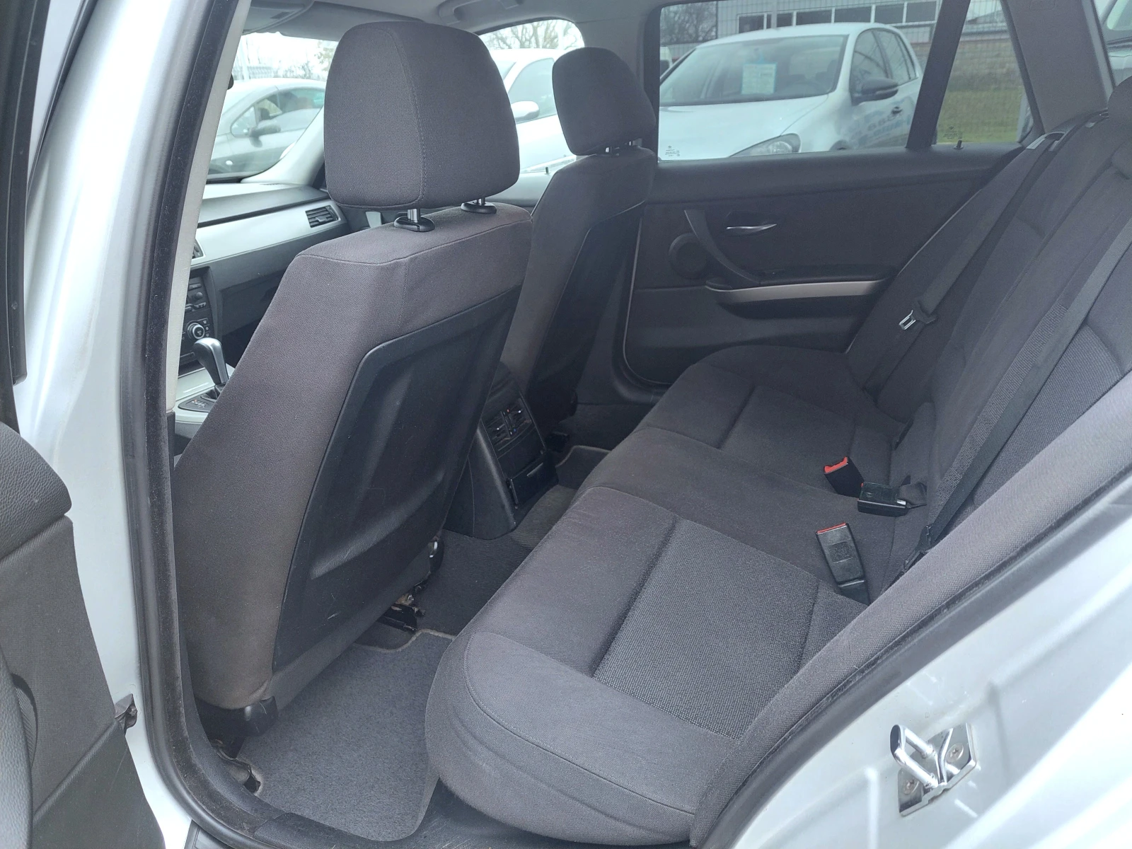 BMW 320 2.0D АВТОМАТИК - изображение 8