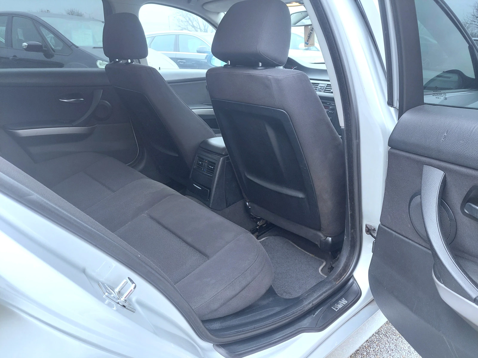 BMW 320 2.0D АВТОМАТИК - изображение 9