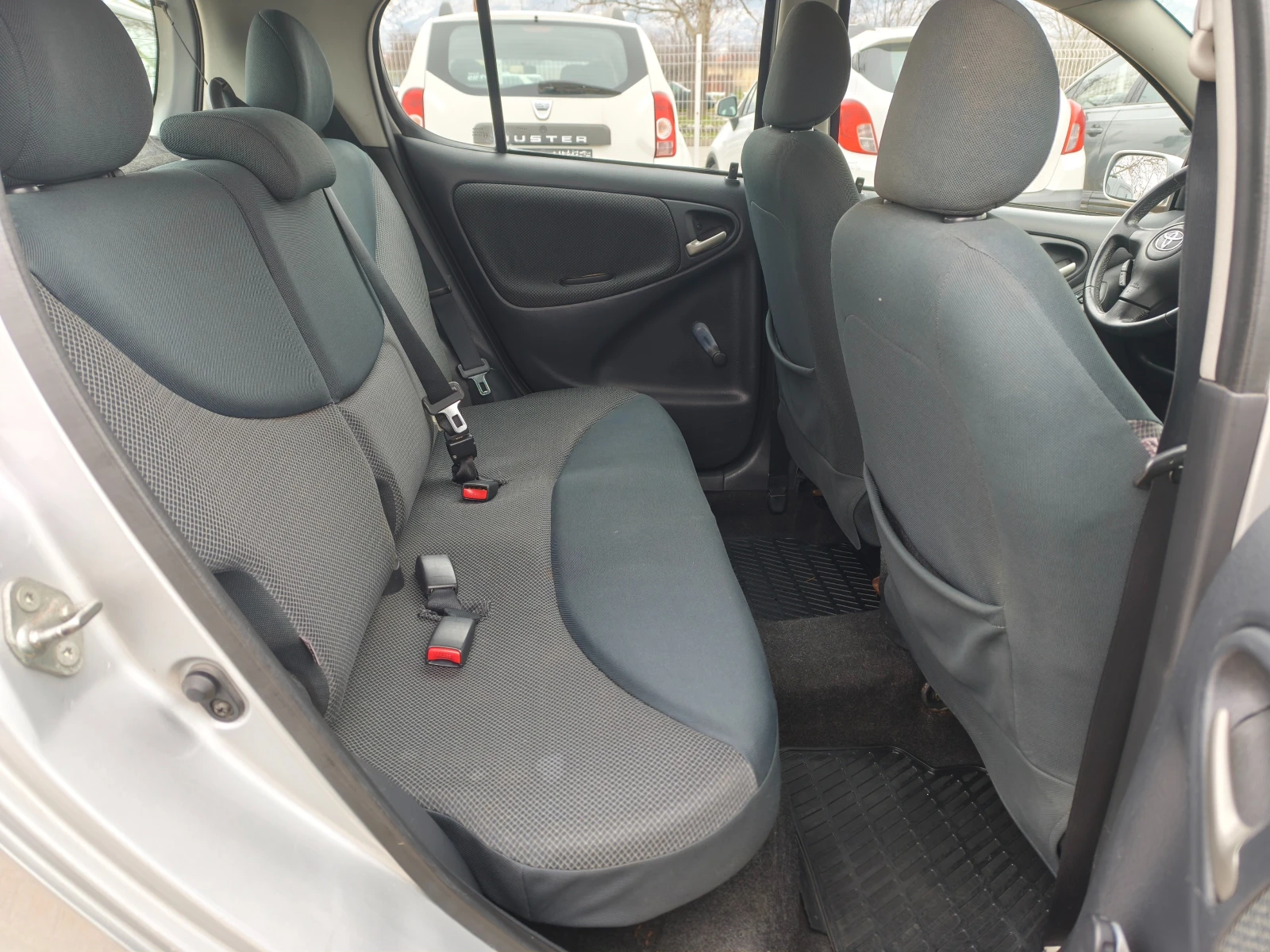 Toyota Yaris ���� ���� | Mobile.bg � ����������� 15