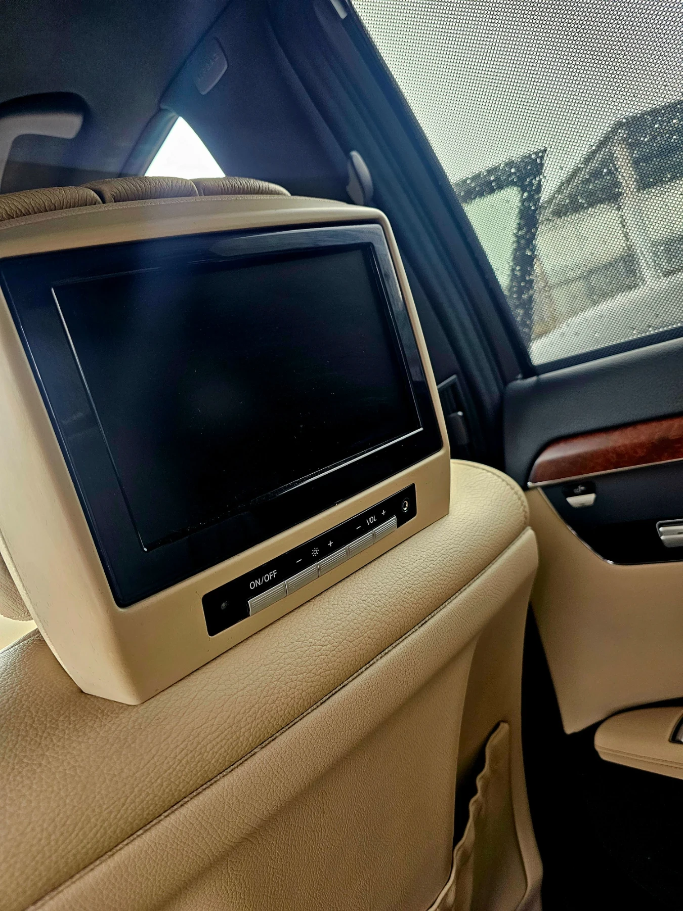 Mercedes-Benz S 420  - изображение 9