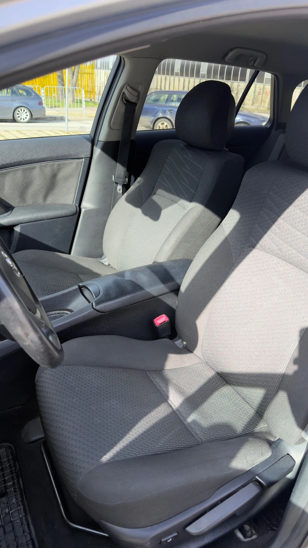 Toyota Avensis 2.2D4D!KEYLESS!НАВИГАЦИЯ!АВТОПИЛОТ!CLIMATRONIC!TOP - изображение 8