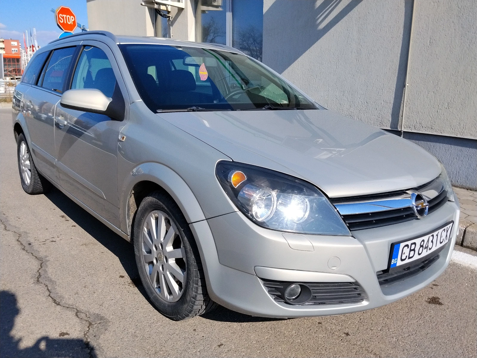 Opel Astra 1.9 JTD/120к., снимка 16 - Автомобили и джипове - 53747444