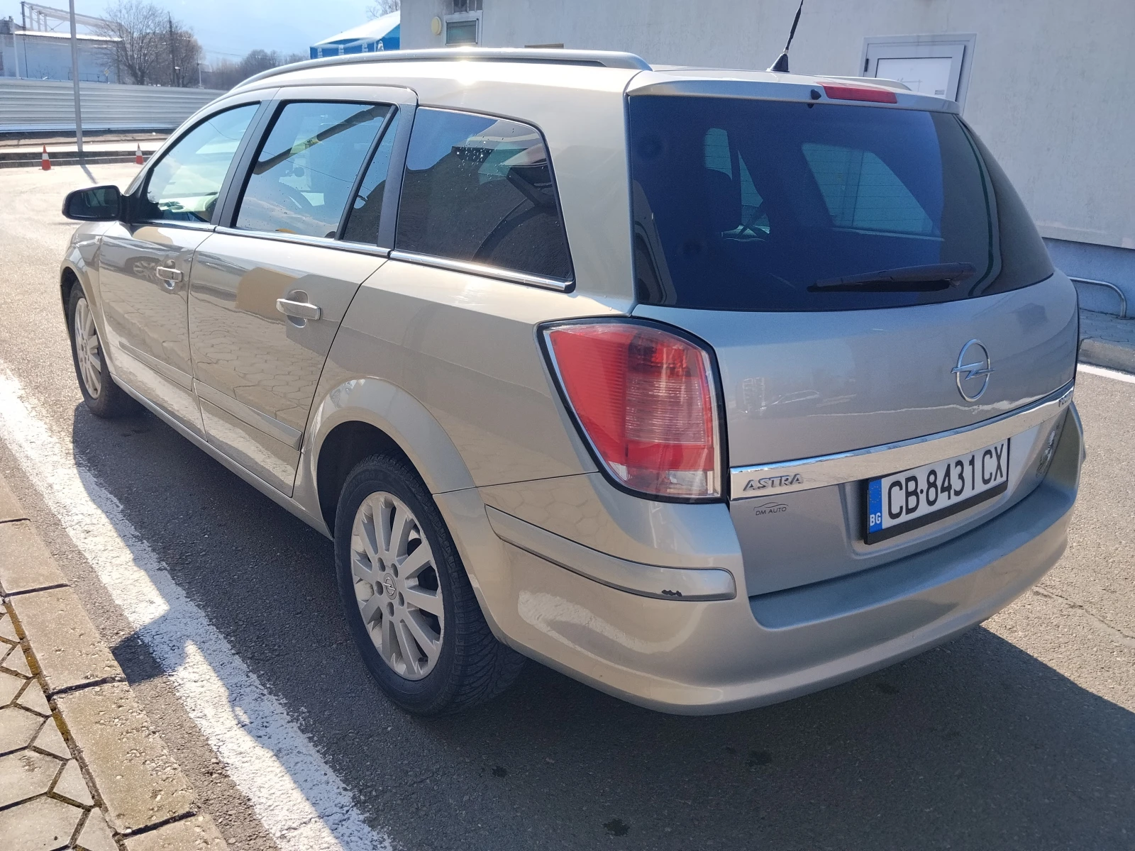 Opel Astra 1.9 JTD/120к., снимка 9 - Автомобили и джипове - 53747444