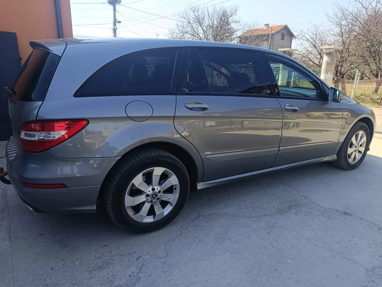 Mercedes-Benz R 350, снимка 2 - Автомобили и джипове - 53878486