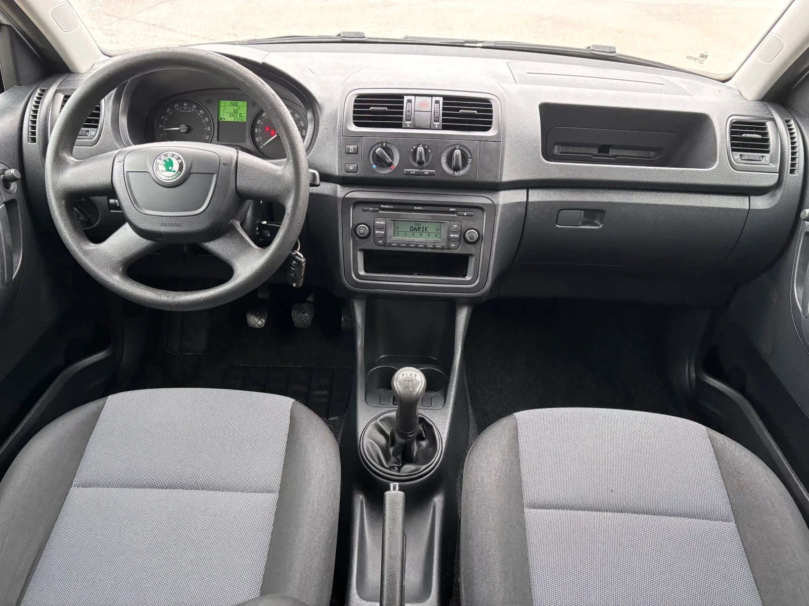 Skoda Fabia 1.6TDI Facelift, снимка 10 - Автомобили и джипове - 53917571