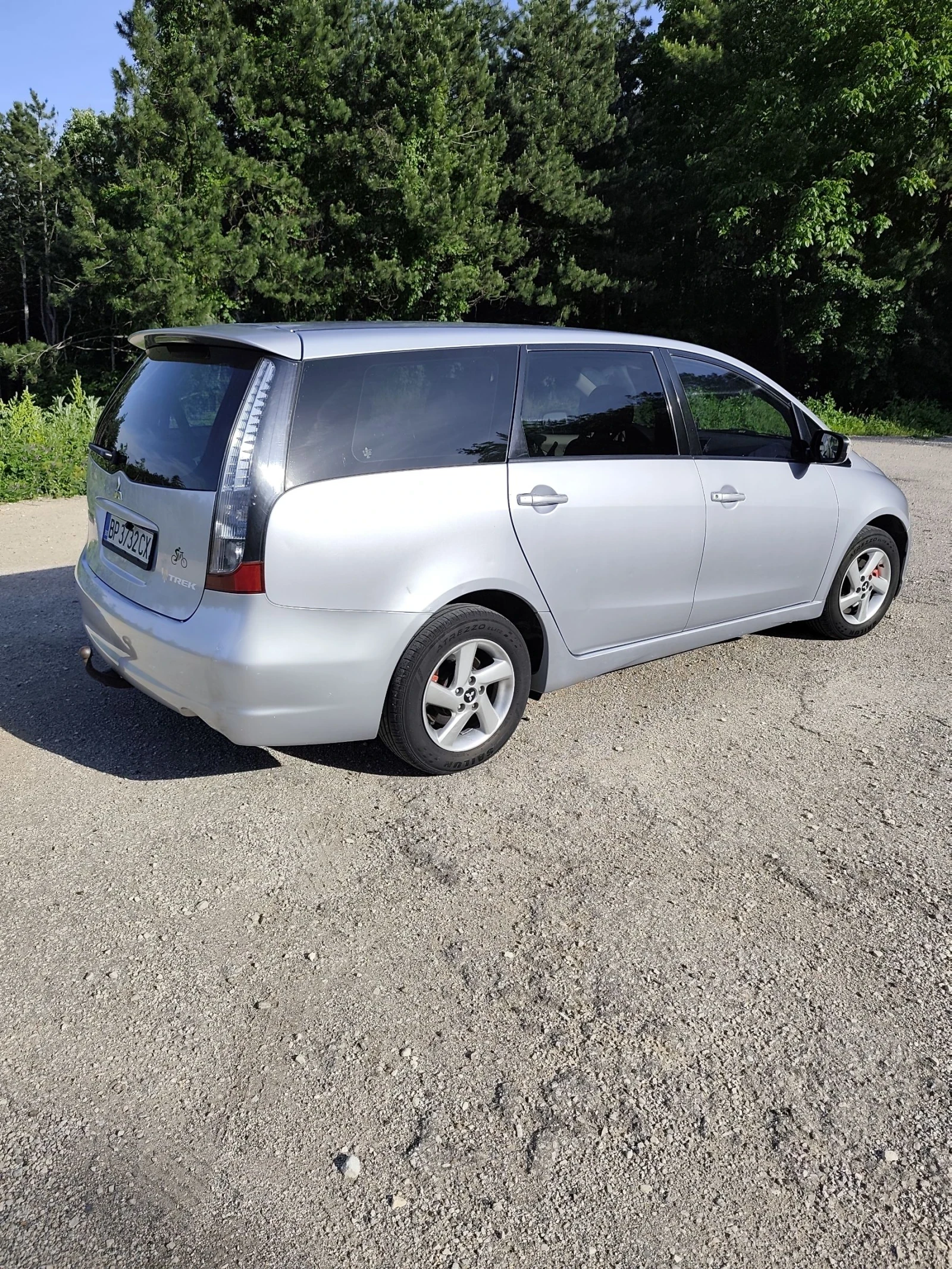 Mitsubishi Grandis Mitsubishi Grandis 2.4i Газ, снимка 5 - Автомобили и джипове - 54767287