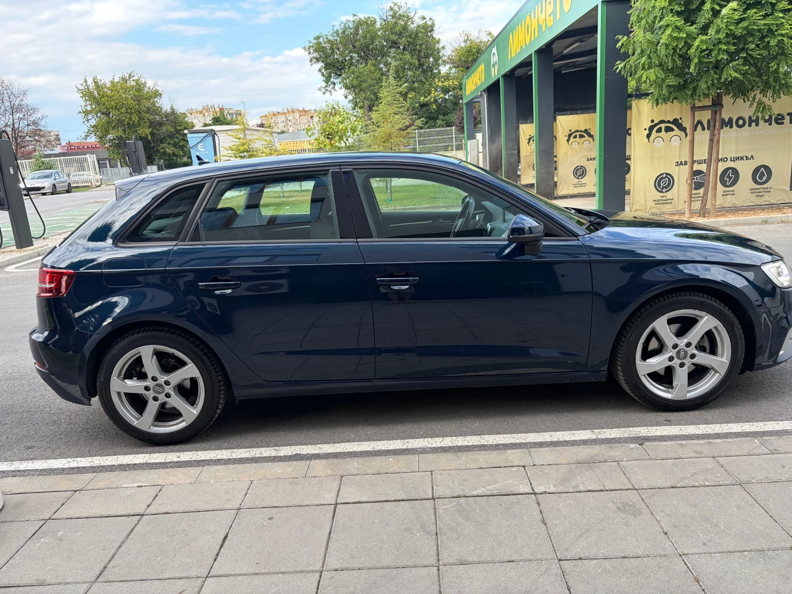 Audi A3 1.6TDI 147000km , снимка 8 - Автомобили и джипове - 55197089